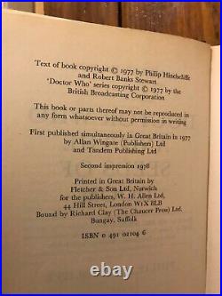 Doctor Who'Seeds of Doom' Longbowith W. H. Allen hardback HB HC Target range book