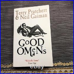 Good Omens by Neil Gaiman, Terry Pratchett (1991, Paperback) Signed