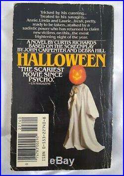 HALLOWEEN by Curtis Richards A Bantam Book Horror / Michael Myers 1982