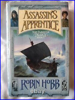 Hobb, Robin Assassins Apprentice Harper Voyager Hardcover 1st Edition