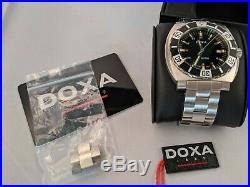 NWT DOXA AQUAMAN WATCH and SIGNED Book by Dr. Peter Millar and Clive CUSSLER