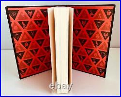 SIGNED Red Rising by Pierce Brown B&N Exclusive Howler's Edition Hardcover NEW